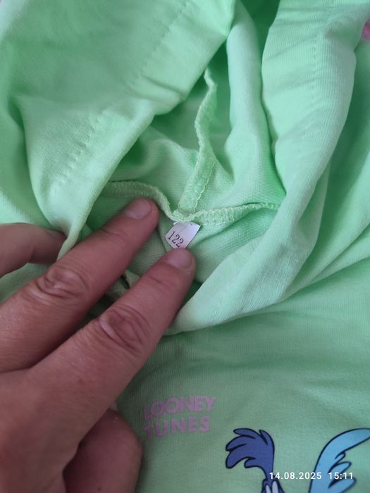 Продам костюмы для девочки размер 116/122