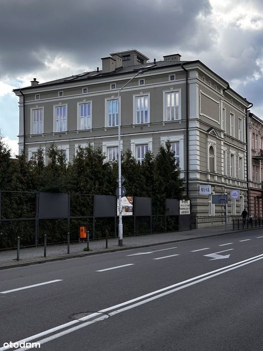 Budynek komercyjno/biurowy ul. Grunwaldzka 17 w Przemyślu