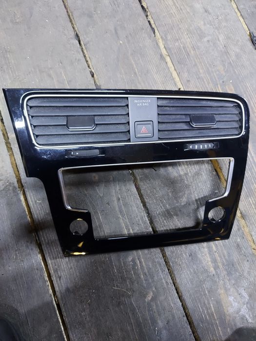 Dekor ramka radia VW golf VII 5G1.819.743