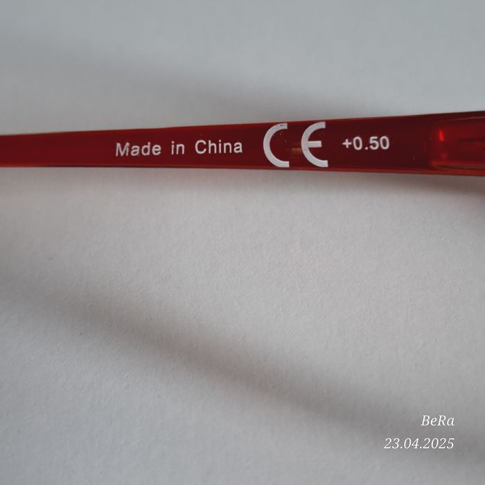 Oryginalne Eyekepper Readers okulary × 0,50 czerwone Red