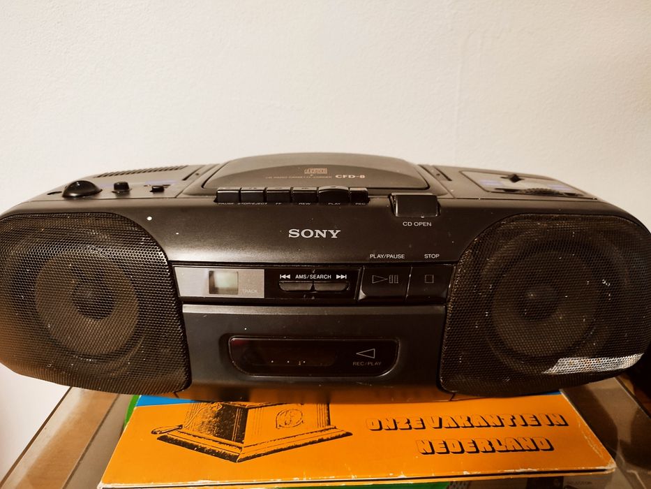 WYPRZEDAŻ! Radio, magnetofon, CD Sony CFD 8 , garaż, działka,schron