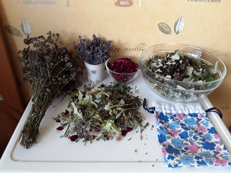 Продам Чаи травяные. Ассорти. Отличный подарок для друзей и родных