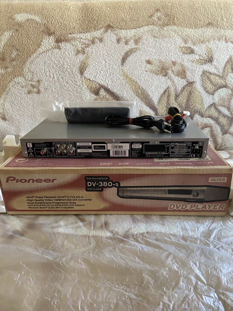 ДВД плеер Pioneer dv-380s