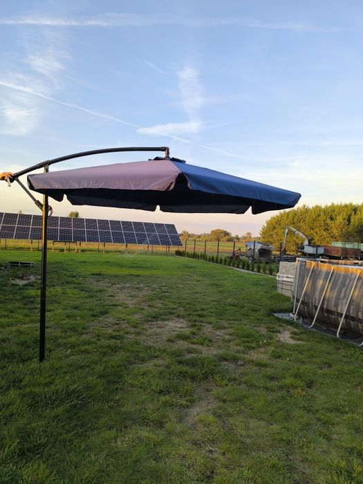 Parasol ogrodowy granatowy stan bardzo dobry
