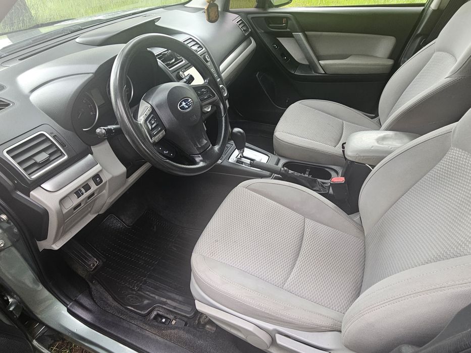 Субару форестер.