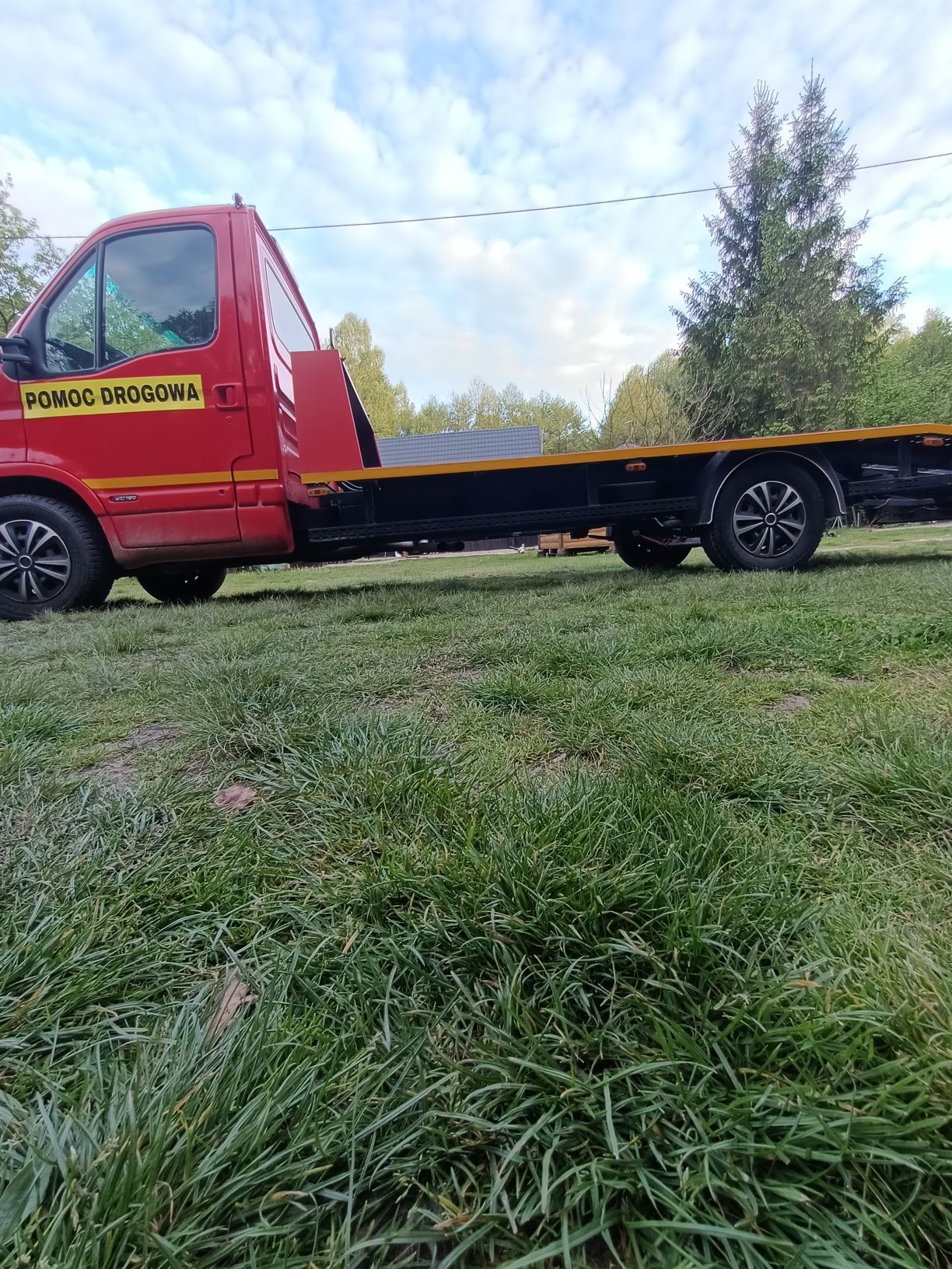 Renault Master autolaweta laweta pomoc drogowa