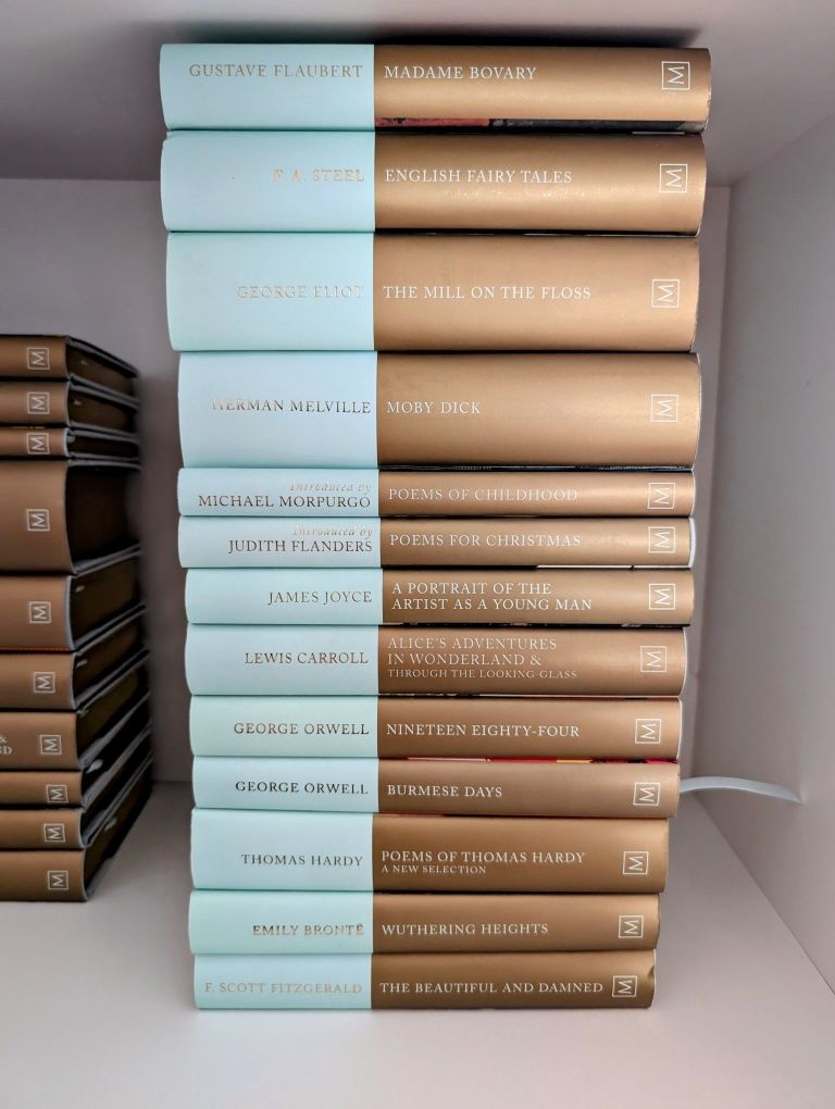 Колекція книг Pan Macmillan Collector's Library