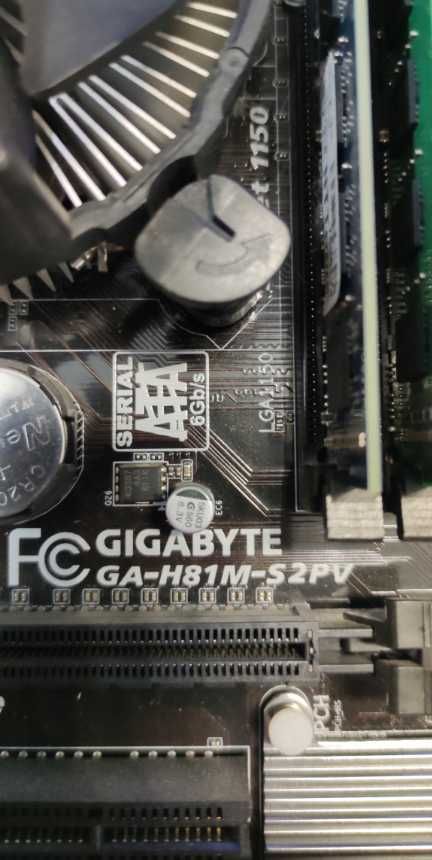 Gigabyte GA-H81M-S2PV + Procesor + Pamięci