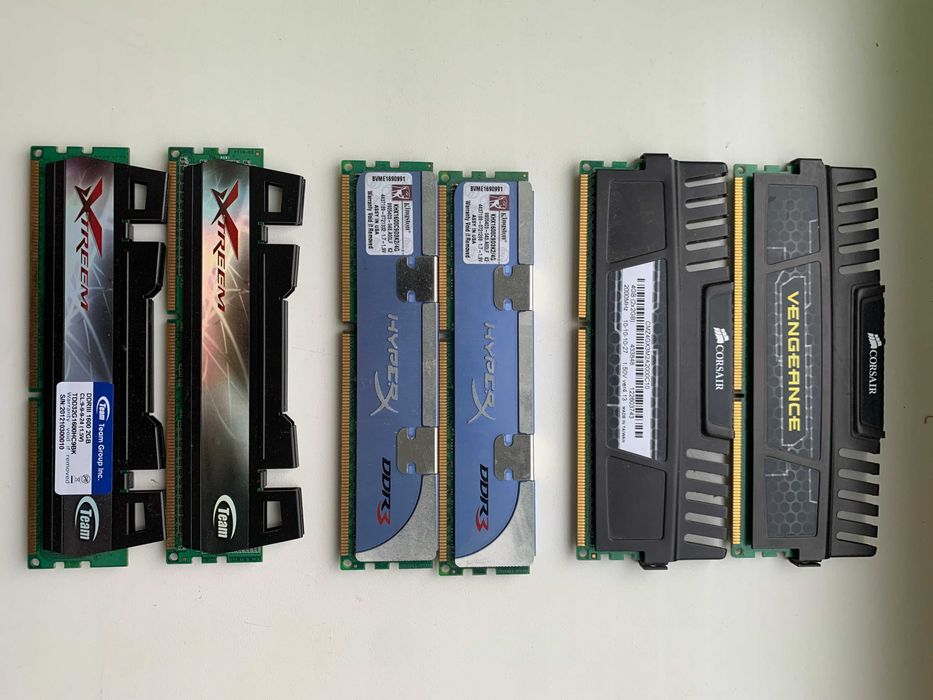 Комплект оперативної пам'яті Kingston, Corsair, Team 4Gb (2x2)
