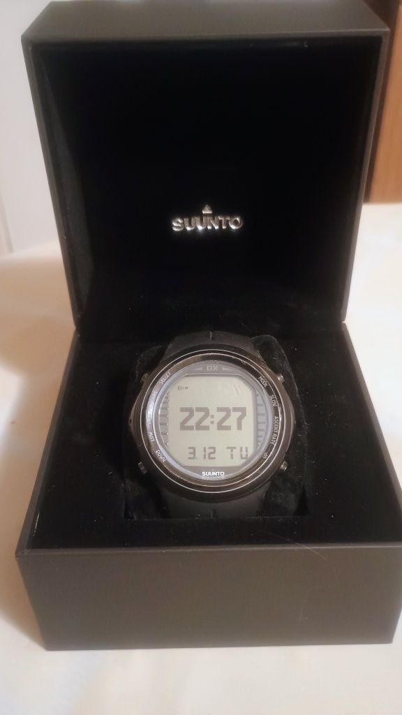Годинник Suunto DX