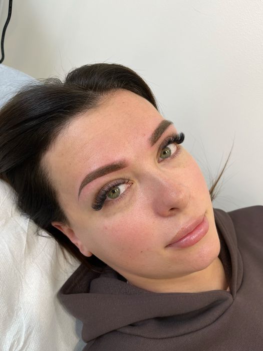 Makijaż permanentny brwi