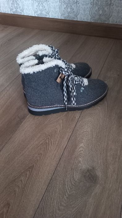 Жіночі черевики, зимові, теплі