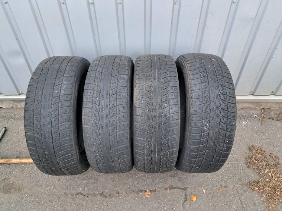 Шини зимові 225 60 17