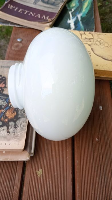Klosz do lampy używany.