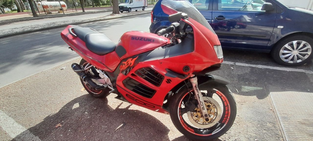 Suzuki Rf600r ano 93