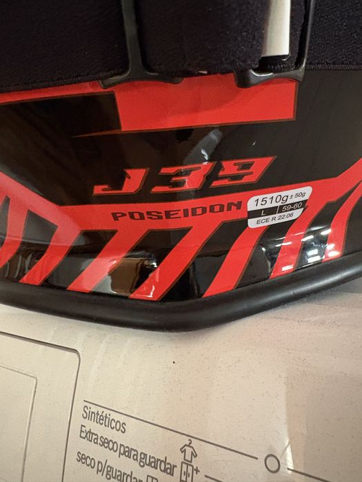 Vendo Capacete Just1 e Oculos Thor