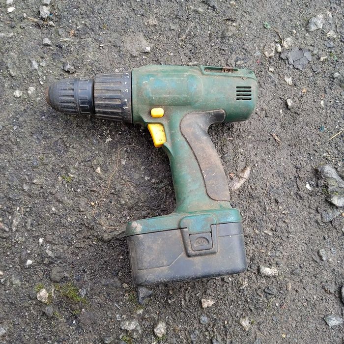 Шуруповерт акумуляторний перфоратор Зеніт Паяльна лампа газова Topex