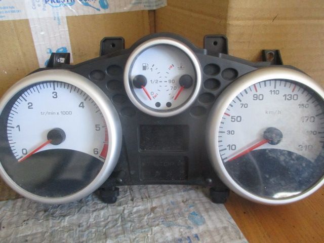 Quadrante QUA1514 PEUGEOT 206+ 2009 1.6HDI KM DIGITAL