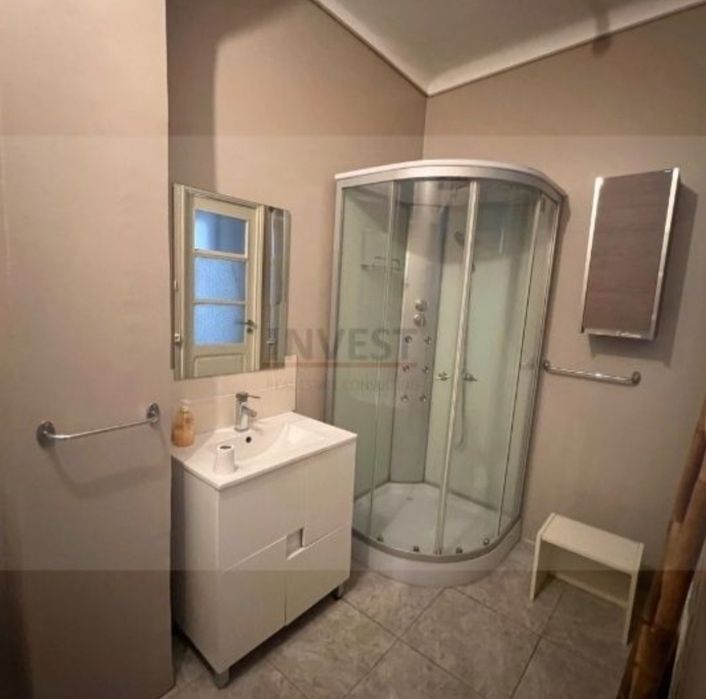 Quarto compartilhado no Porto