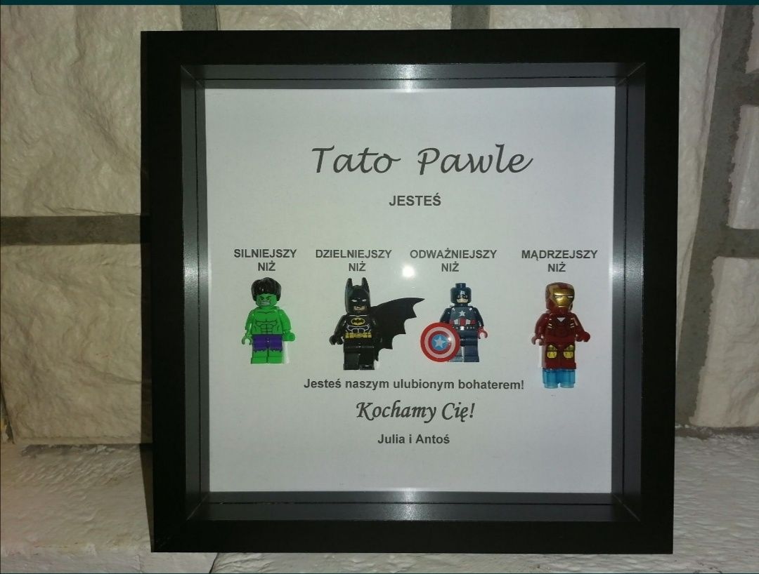Ramka czarna na prezent dla Taty dzień ojca figurki jak lego Superman
