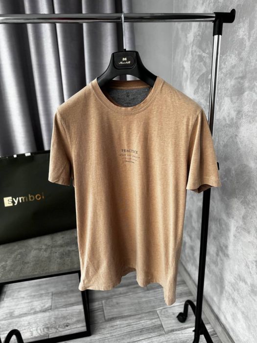 Футболки Brunello Cucinelli