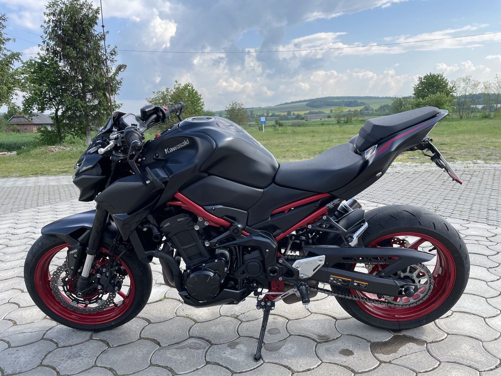 Kawasaki z900 2021 рік