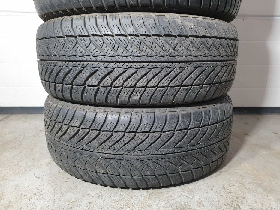 4szt. 225/55/17 97H Goodyear UG Performance 2 6,5mm 2020r [ 704 ]