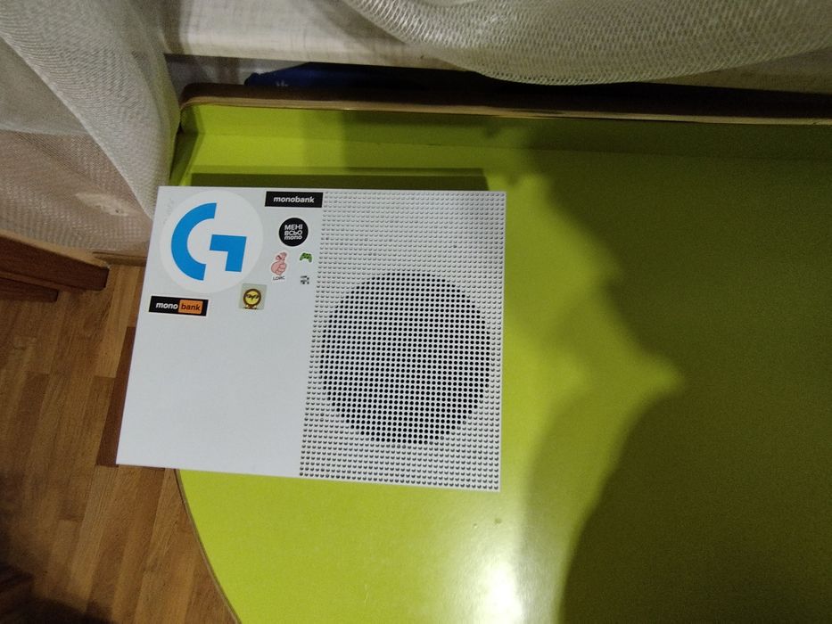 XBOX one S на 1 тр