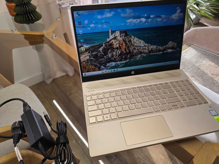Laptop HP Pavilion i5-8265U/16GB/512SSD/W11