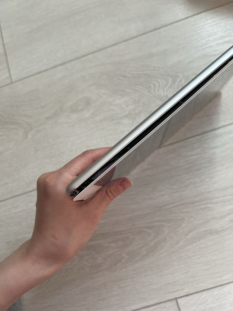 Apple Ipad air 1 на запчастини робочий з коробкою