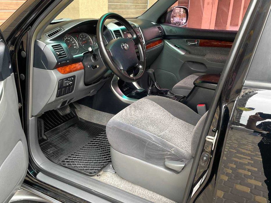 Продам  Toyota Land Cruiser Prado 2006. Можна в розстрочку, під викуп.