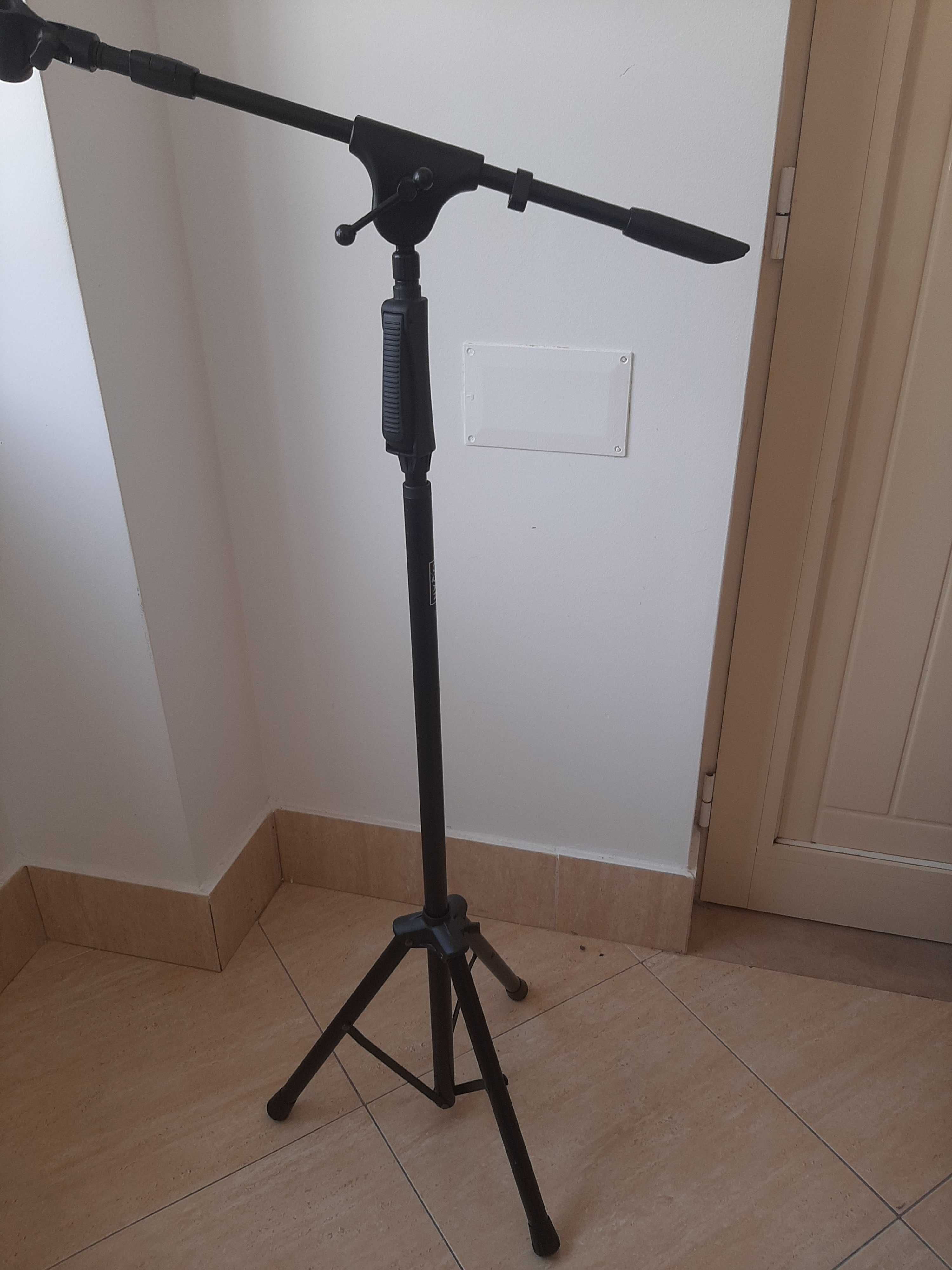 Suporte de microfone e microfone de fio