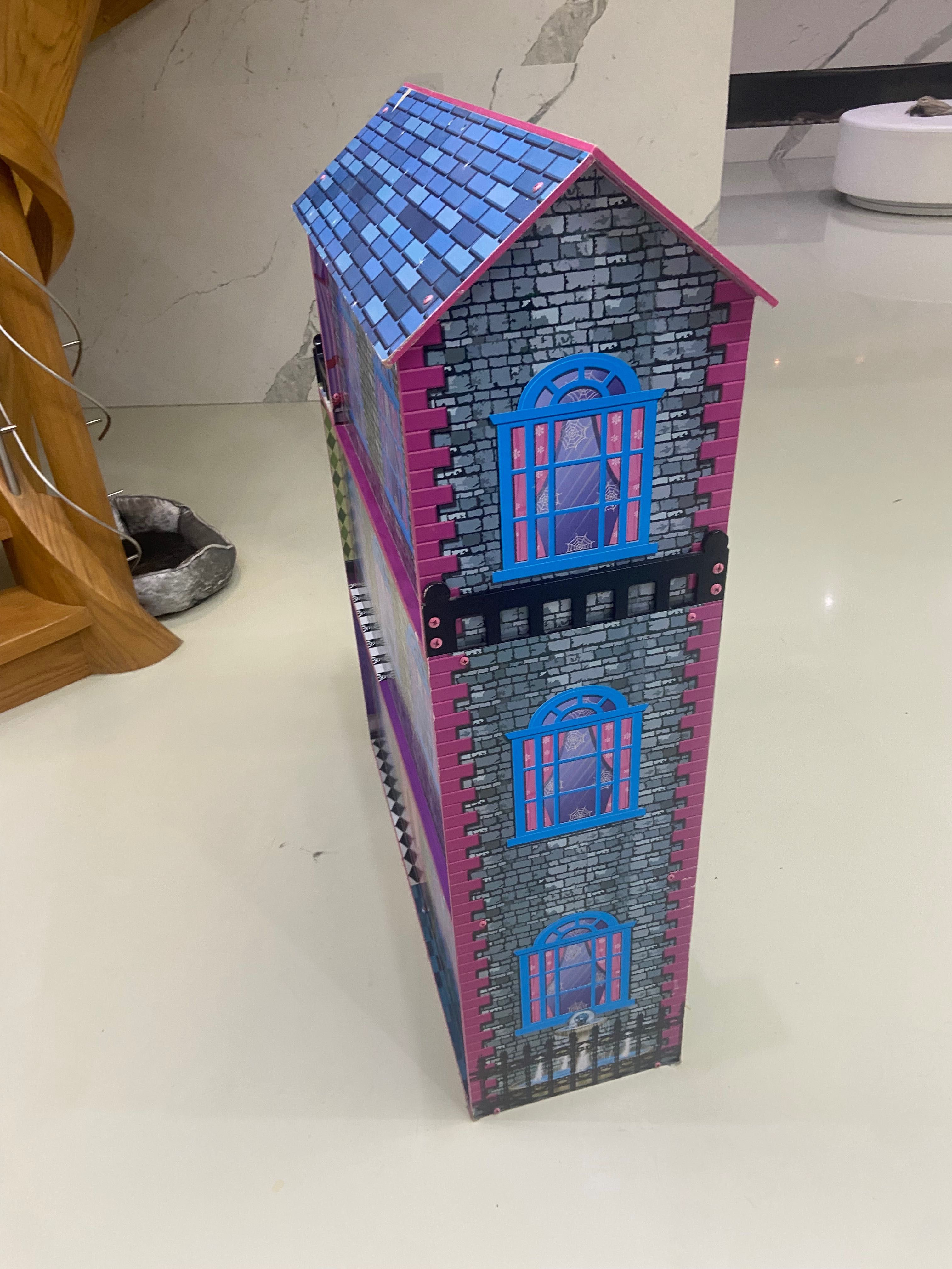 Duży domek dla lalek Monster high