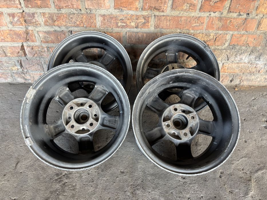 Диски R13 4×98 / 4×100 в отличном состоянии арбузы