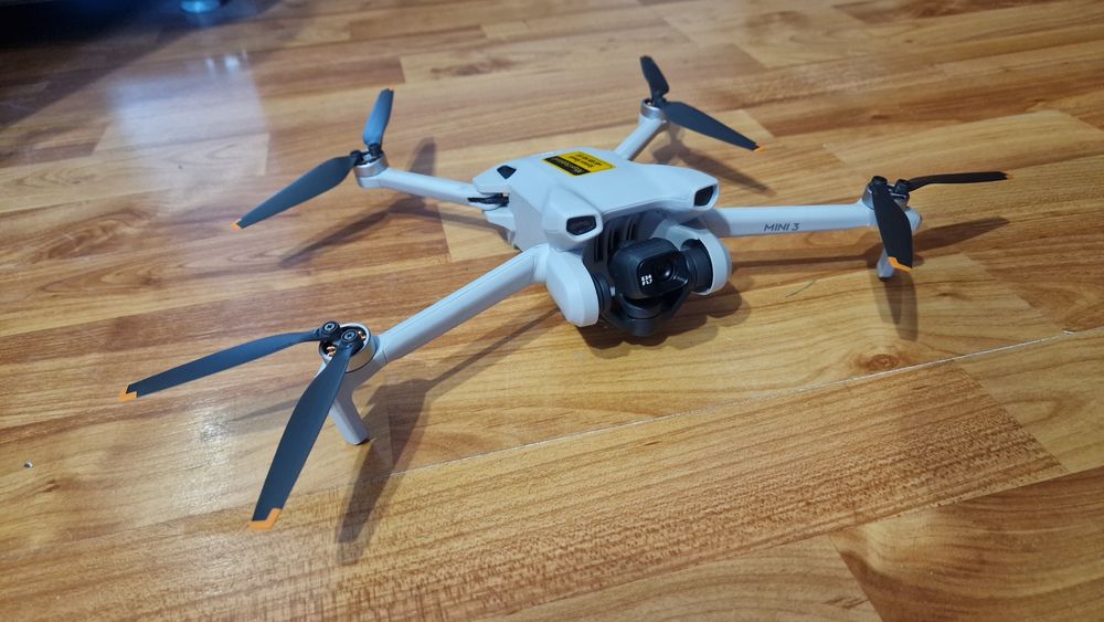 DJI Mini 3 Fly More Combo – jak nowy, z gwarancją + dodatki!