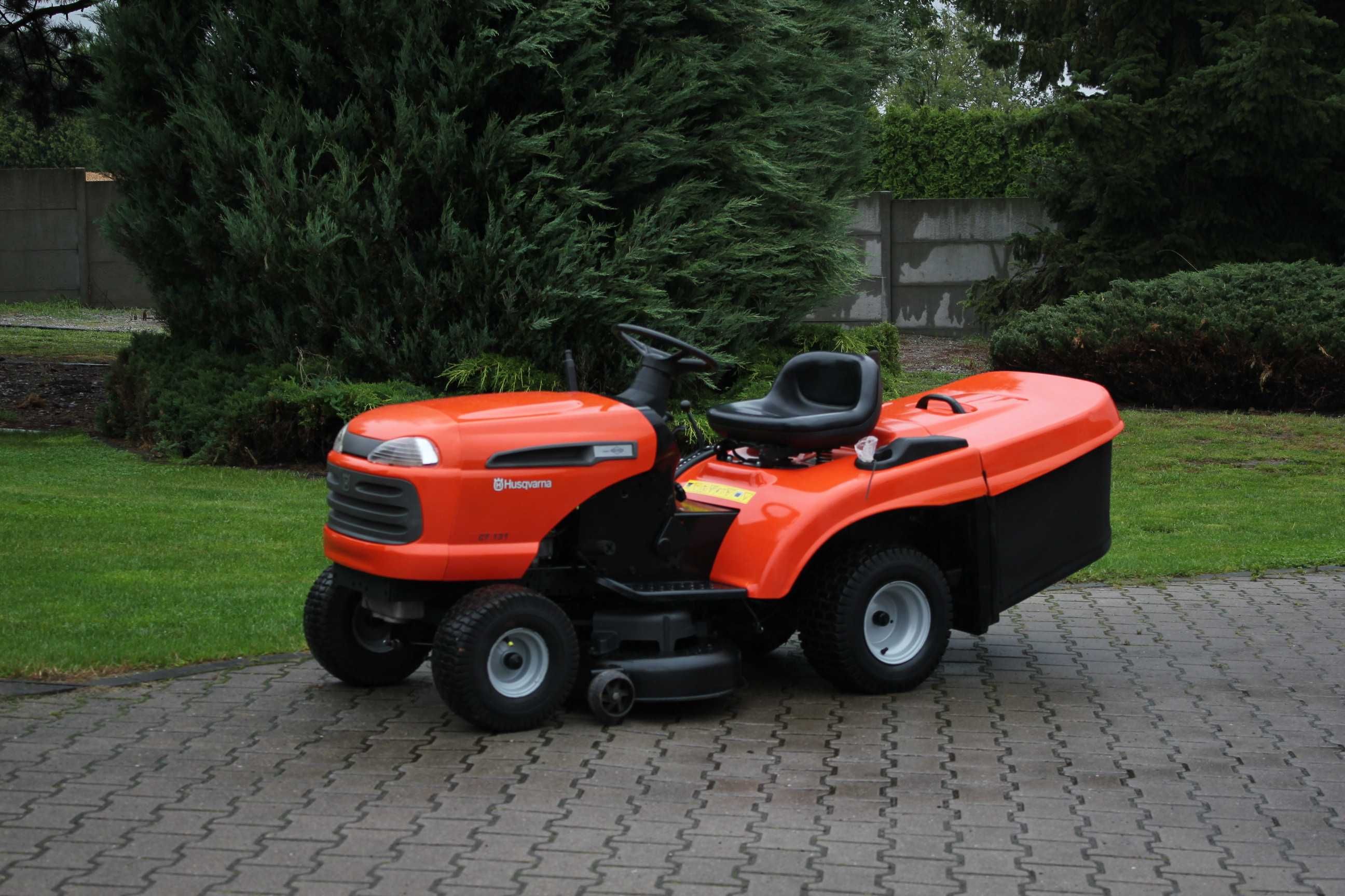 Husqvarna CT 131  TRAKTOREK Kosiarka