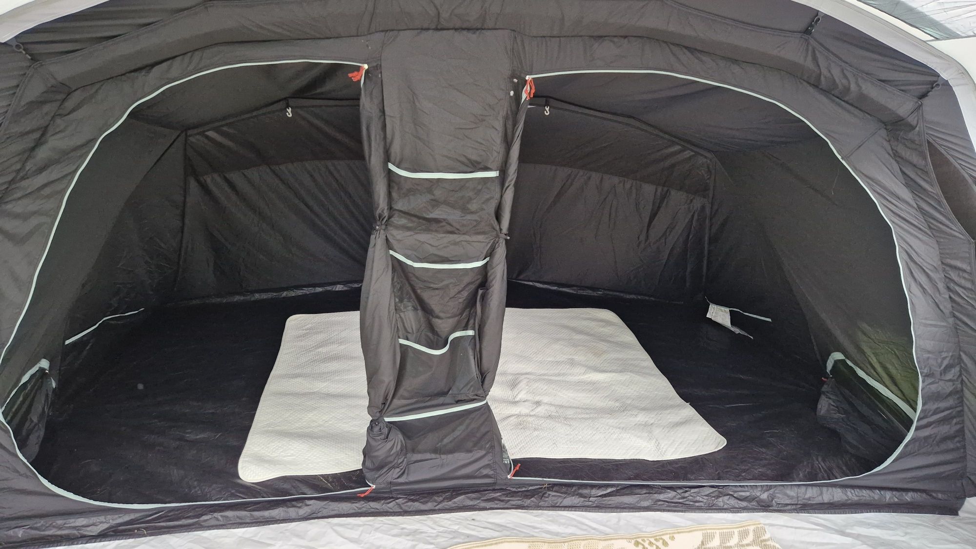 Namiot kempingowy Quechua Arpenaz 5.2 F&B -5-osobowy, -2 sypialnie