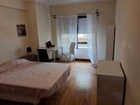 Quartos CASAL + VARANDA. Centro Lisboa. Pede Caução