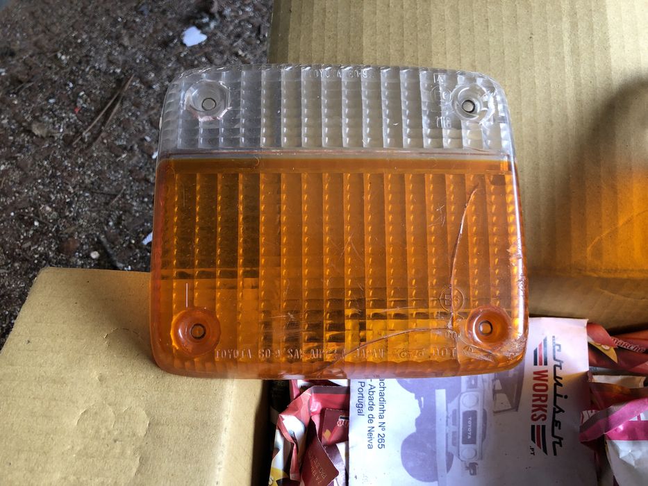 Farolins frente Toyota Landcruiser BJ40