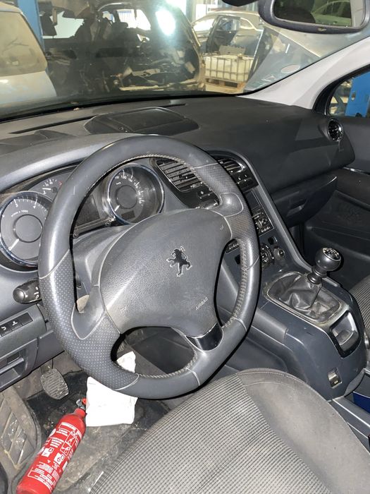 Peugeot 5008 2.0 hdi pecas