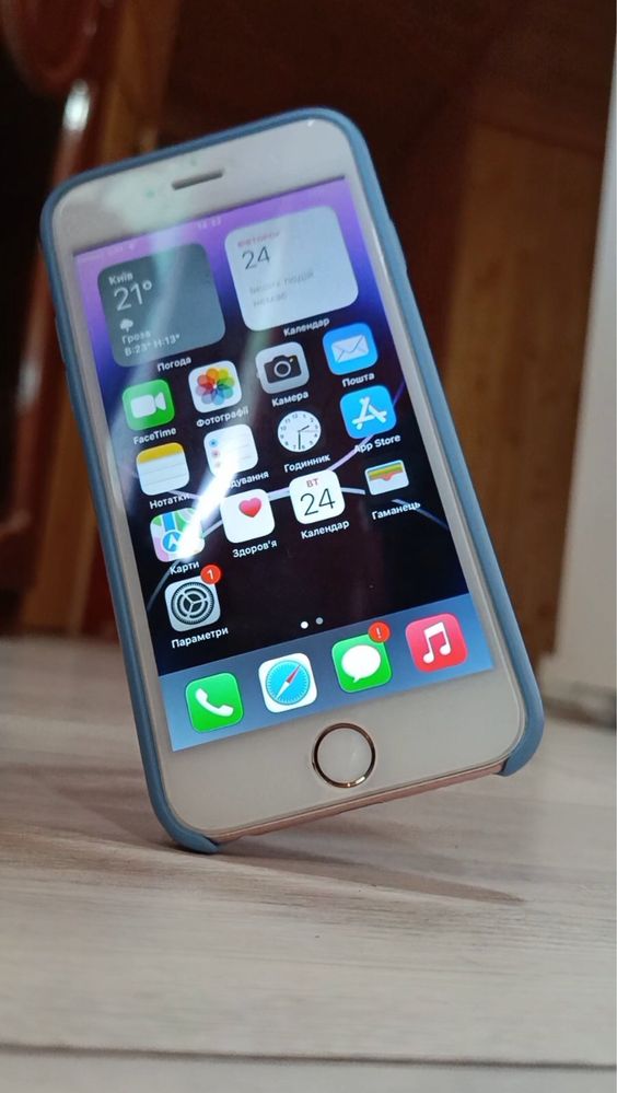 iPhone 6s 32GB — гарний стан, рожевий, чохол у подарунок