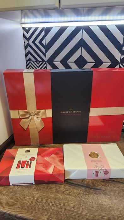 Rituals набор косметики, адвент календарь Premium