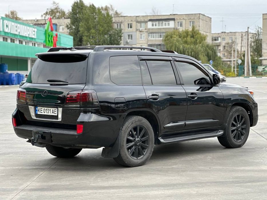 Продам лексус LX 570 срочно