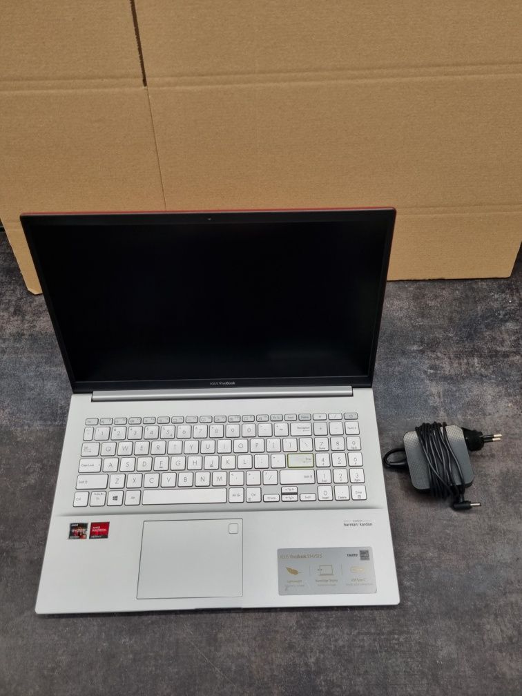 Laptop ASUS Vivobook S15 15,6" AMD Ryzen 5500U 16GB 512 SSD windows 11