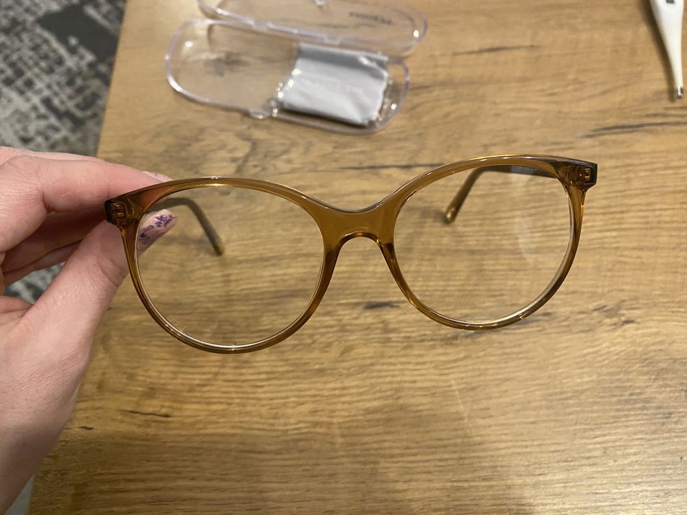 Nowe ramki kansept zerówki oprawki okulary