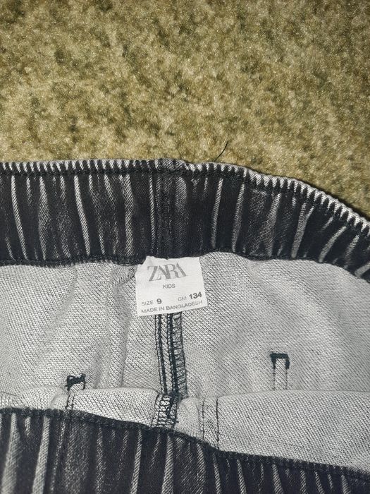 Джинси ZARA kids size 9 , 134 см.