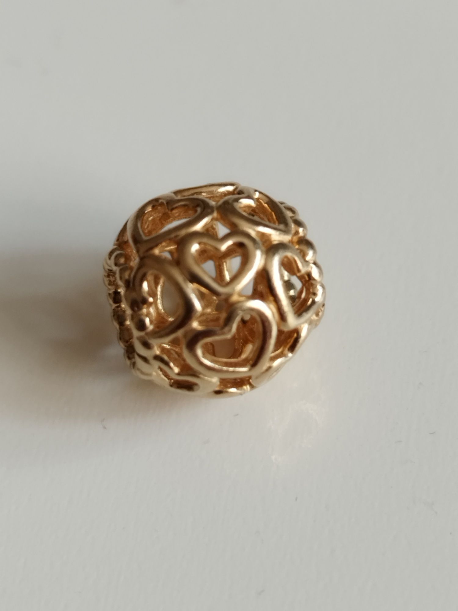 Złoty charms Pandora G585 złoto 14k