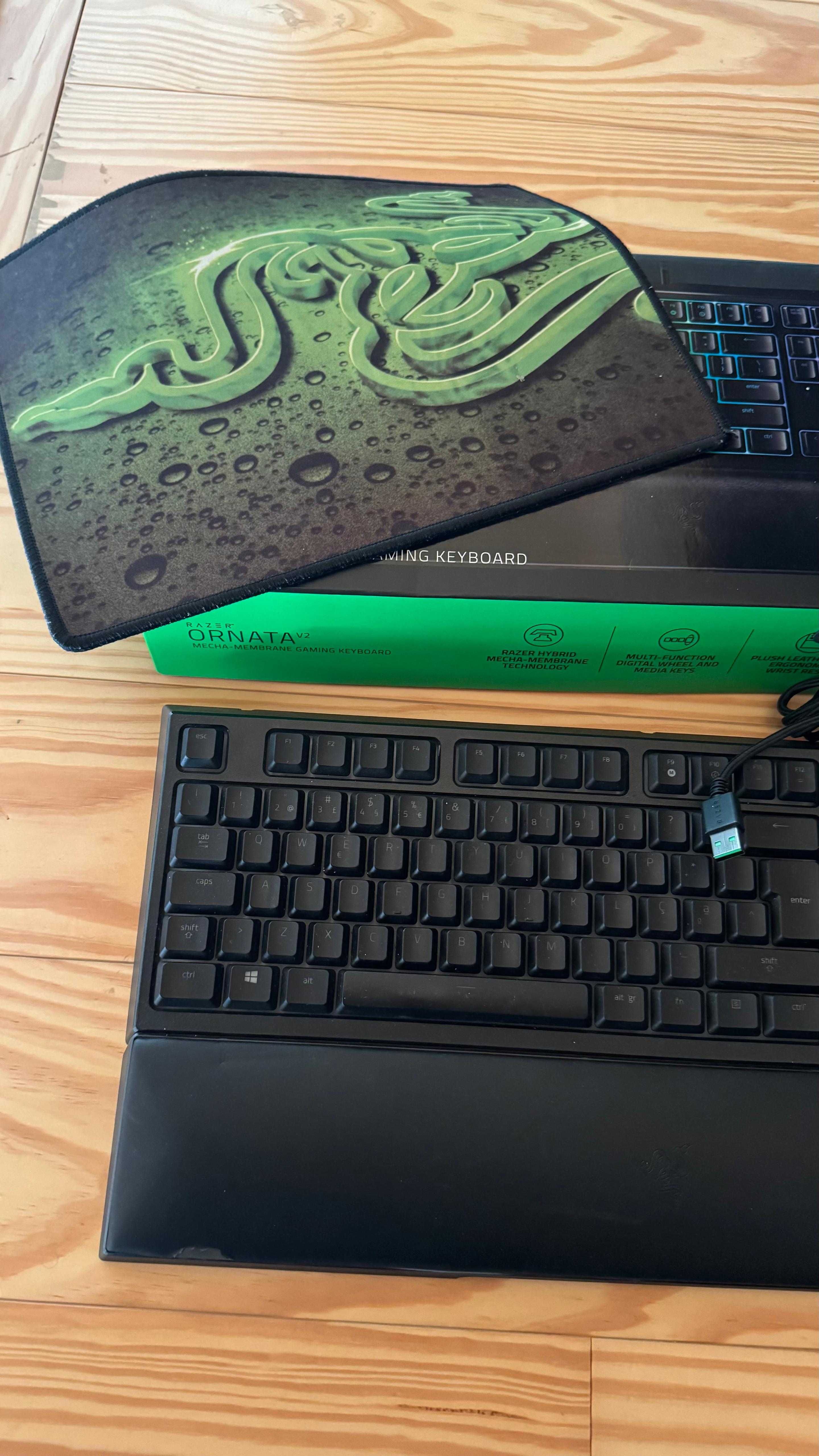 Razer Ornata Chroma V2 RGB + Rato Gaming Razer Deathadder V2