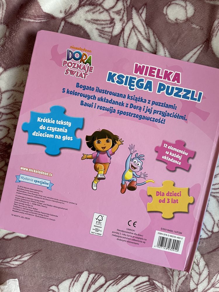 Książka z puzzlami
