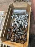 Mufy stalowe kolanka ze stopu (aluminium) i trojniki